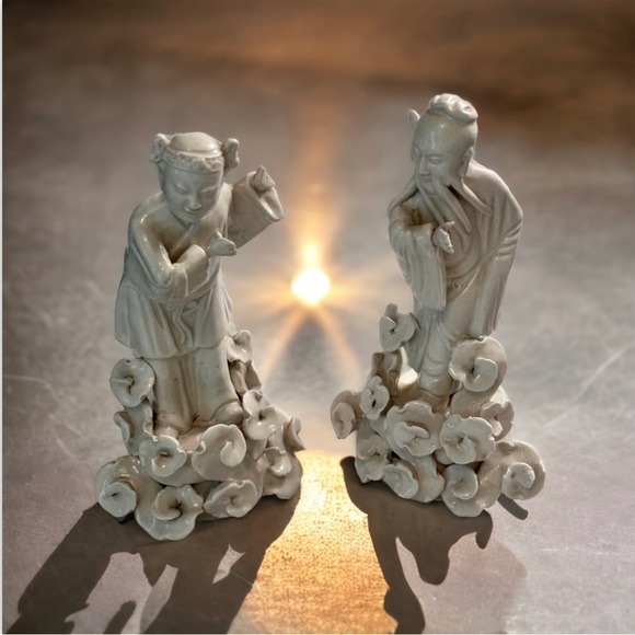 Pair of blanc de Chine porcelain figurines - Picture 16 of 16